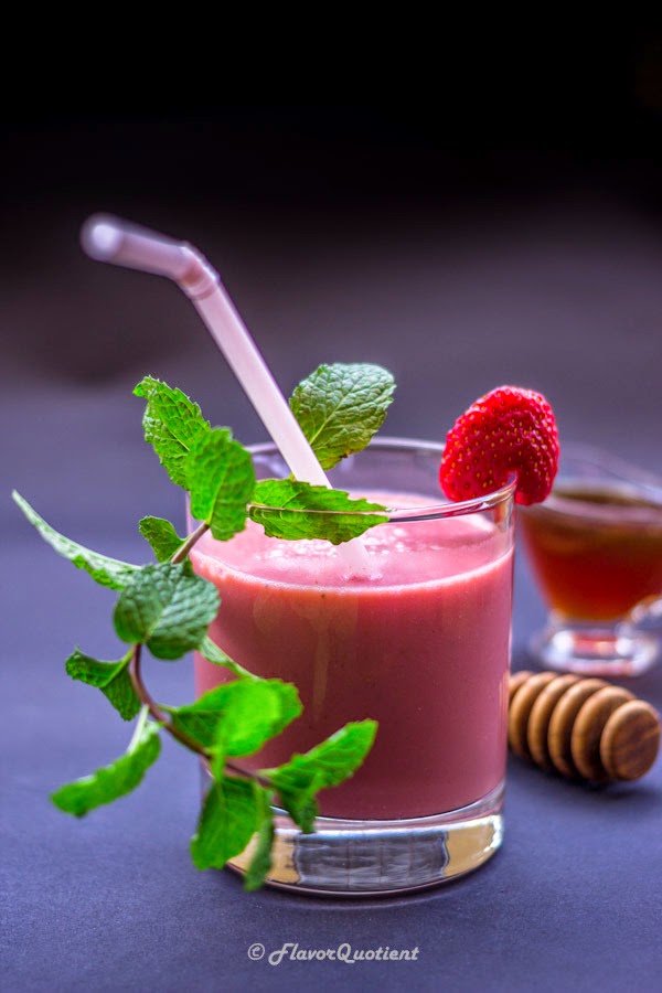 Strawberry Smoothie | Flavor Quotient | Smoothies are kids’ delight; but trust me you don’t have to be a kid to enjoy this creamy and delicious and oh-so-good strawberry smoothie!