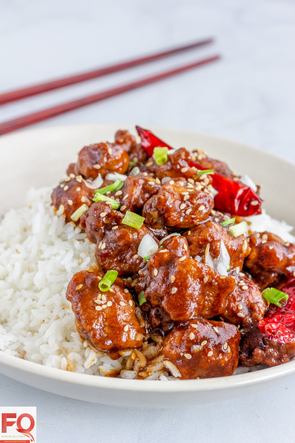 America’s most favorite Chinese dish, General TSO’s chicken got its spicy makeover in my kitchen & turned out to be truly sensational! Spicy, tangy, salty & sweet – the combination of flavors is truly sensational! | general tso's chicken | easy general tso's chicken | general tso's chicken recipe | easy and simple general tso's chicken | homemade general tso's chicken | general tso's chicken sauce | general tso's chicken crispy | how to make general tso's chicken | chinese general tso's chicken
